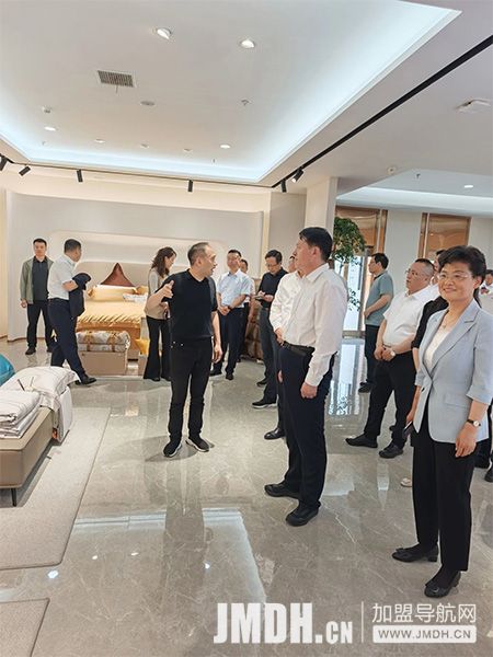 1748308184926399.jpg 3.jpg