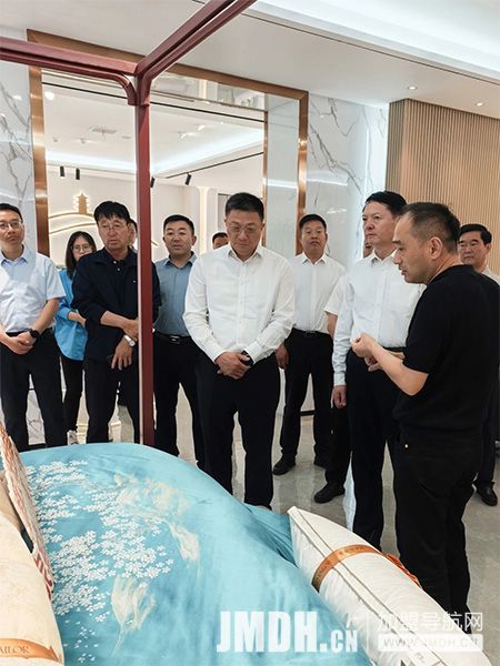 1748308189280068.jpg 4.jpg